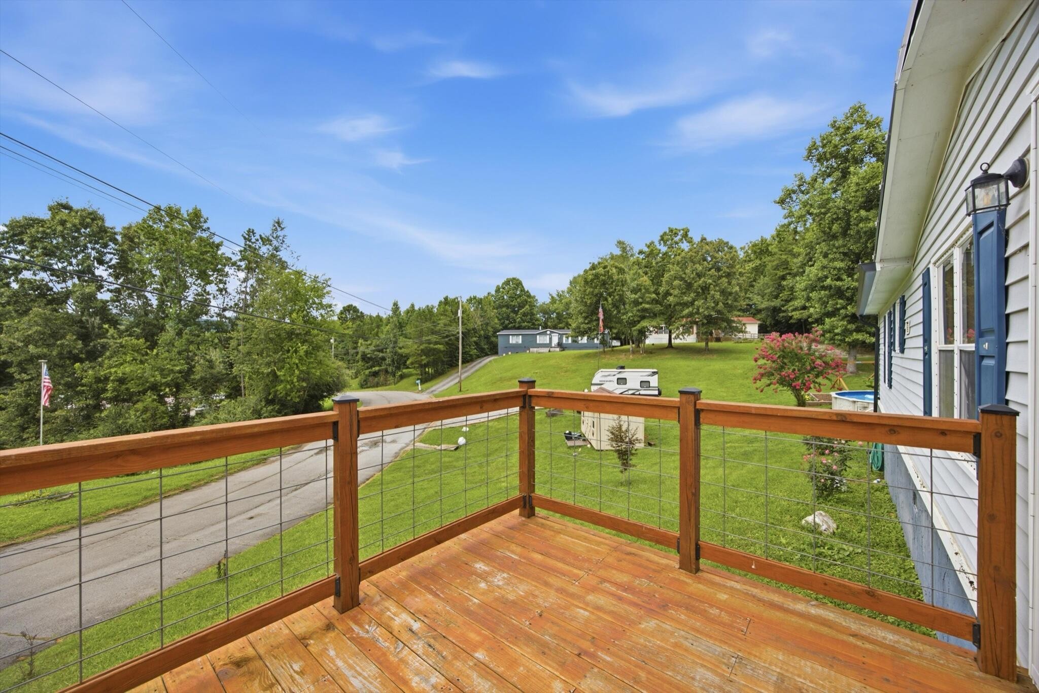 896 Ponderosa Drive