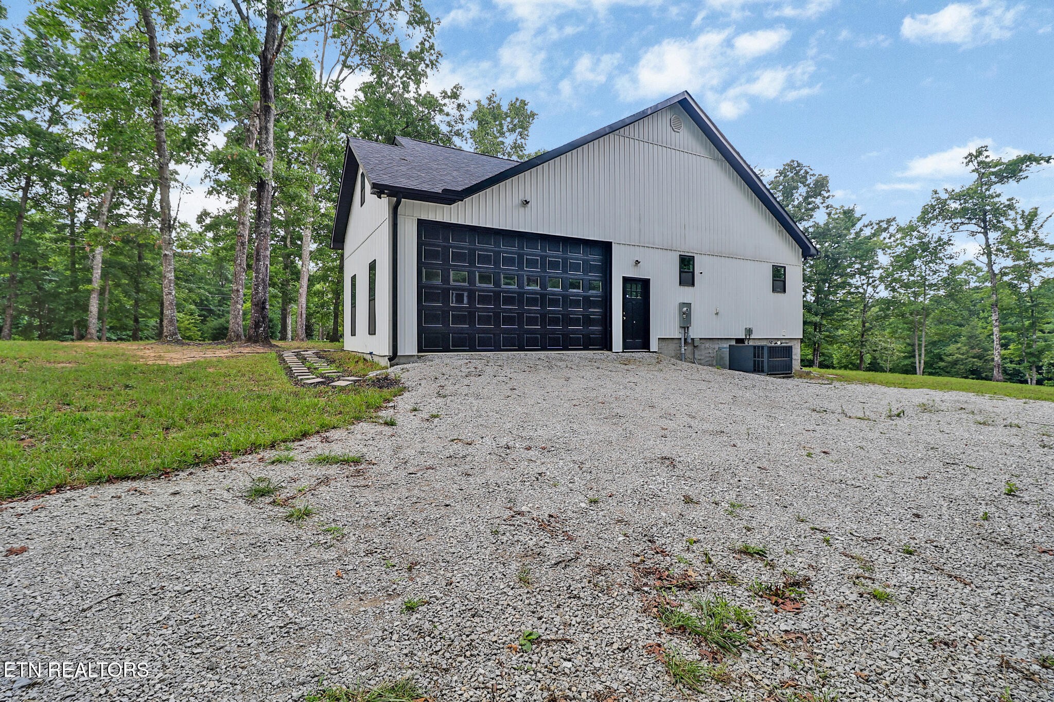 528 St Anthony Drive