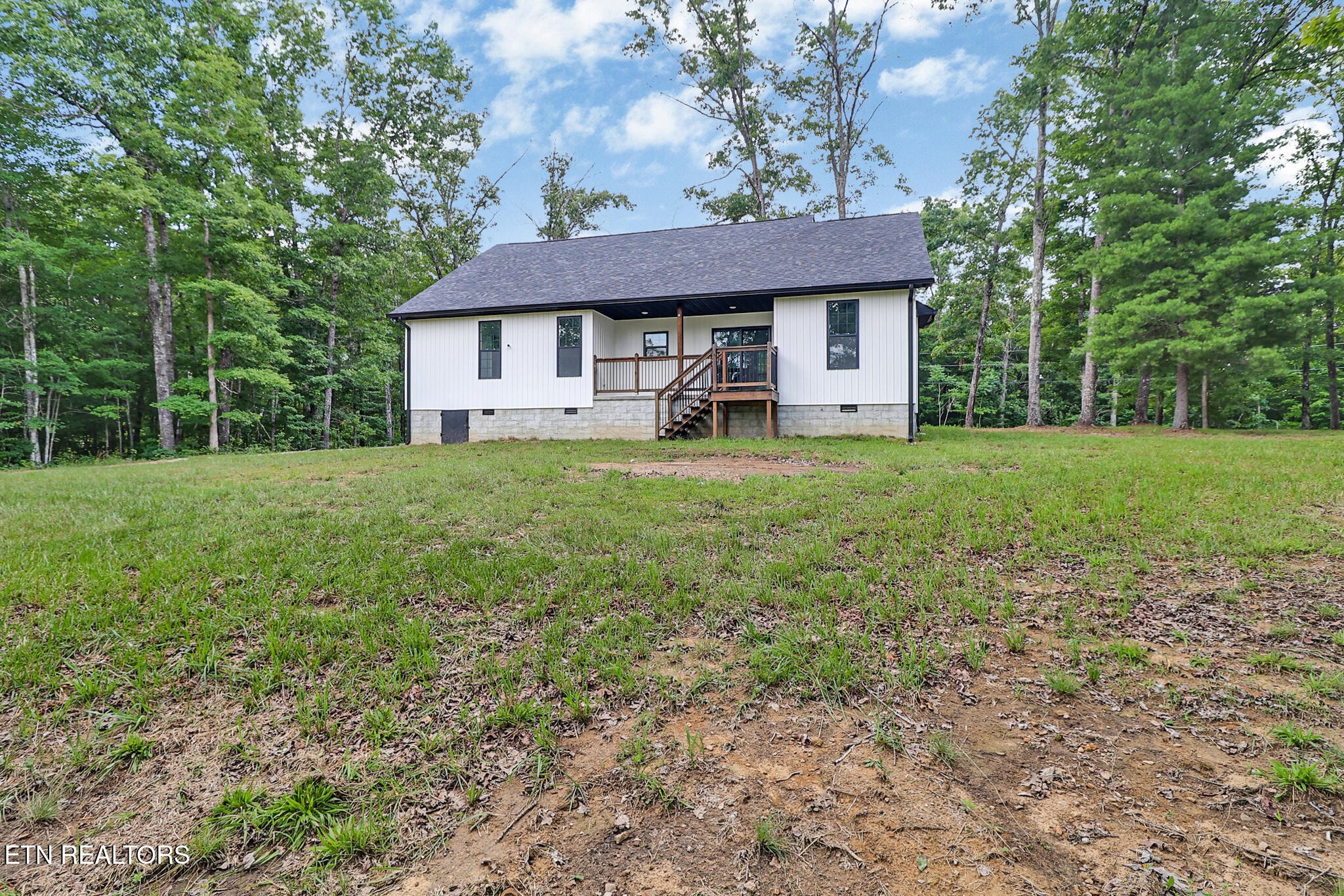 528 St Anthony Drive