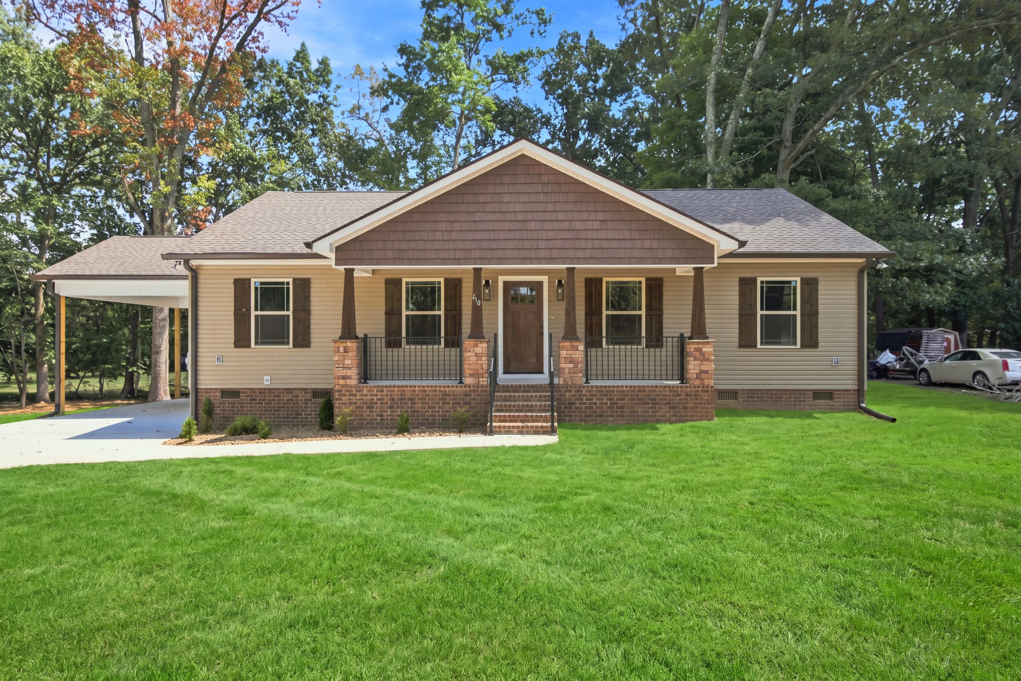 614 Wanda Ln