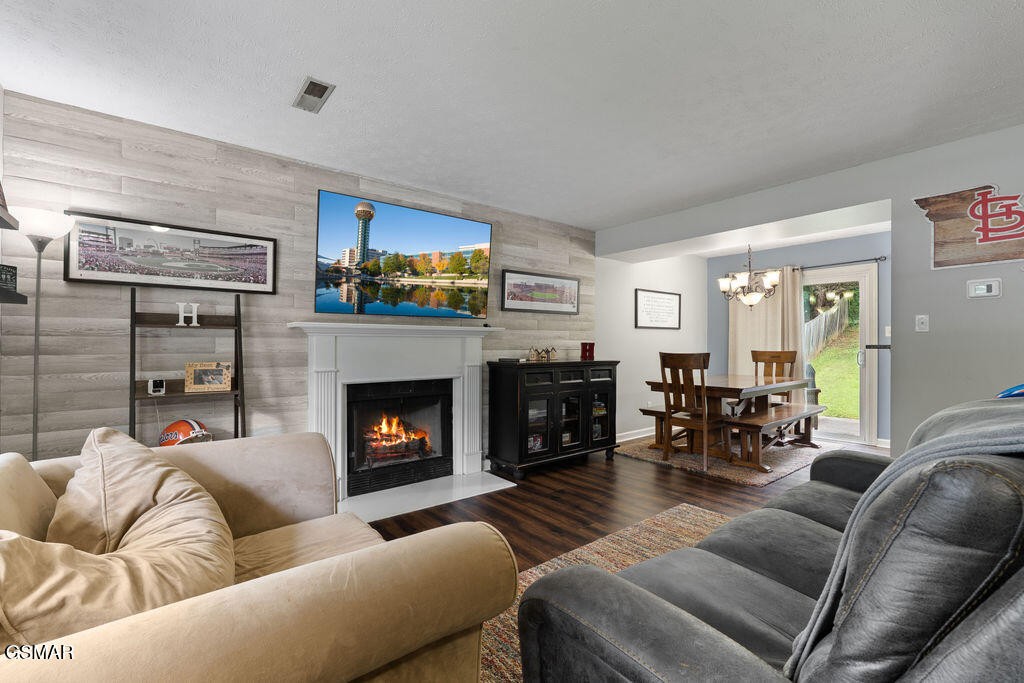 3709 Holgate Lane