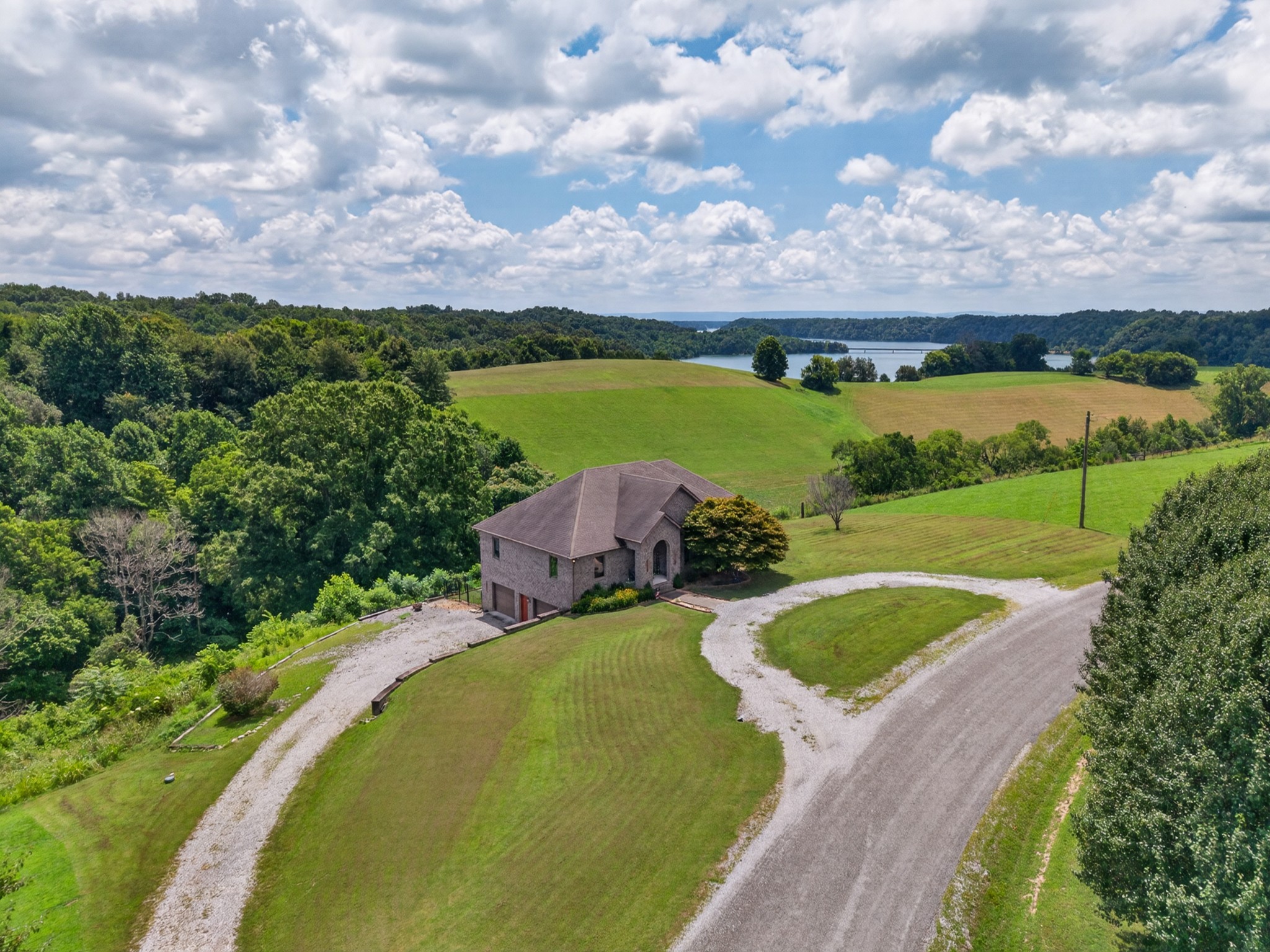 663 Lake Haven Dr