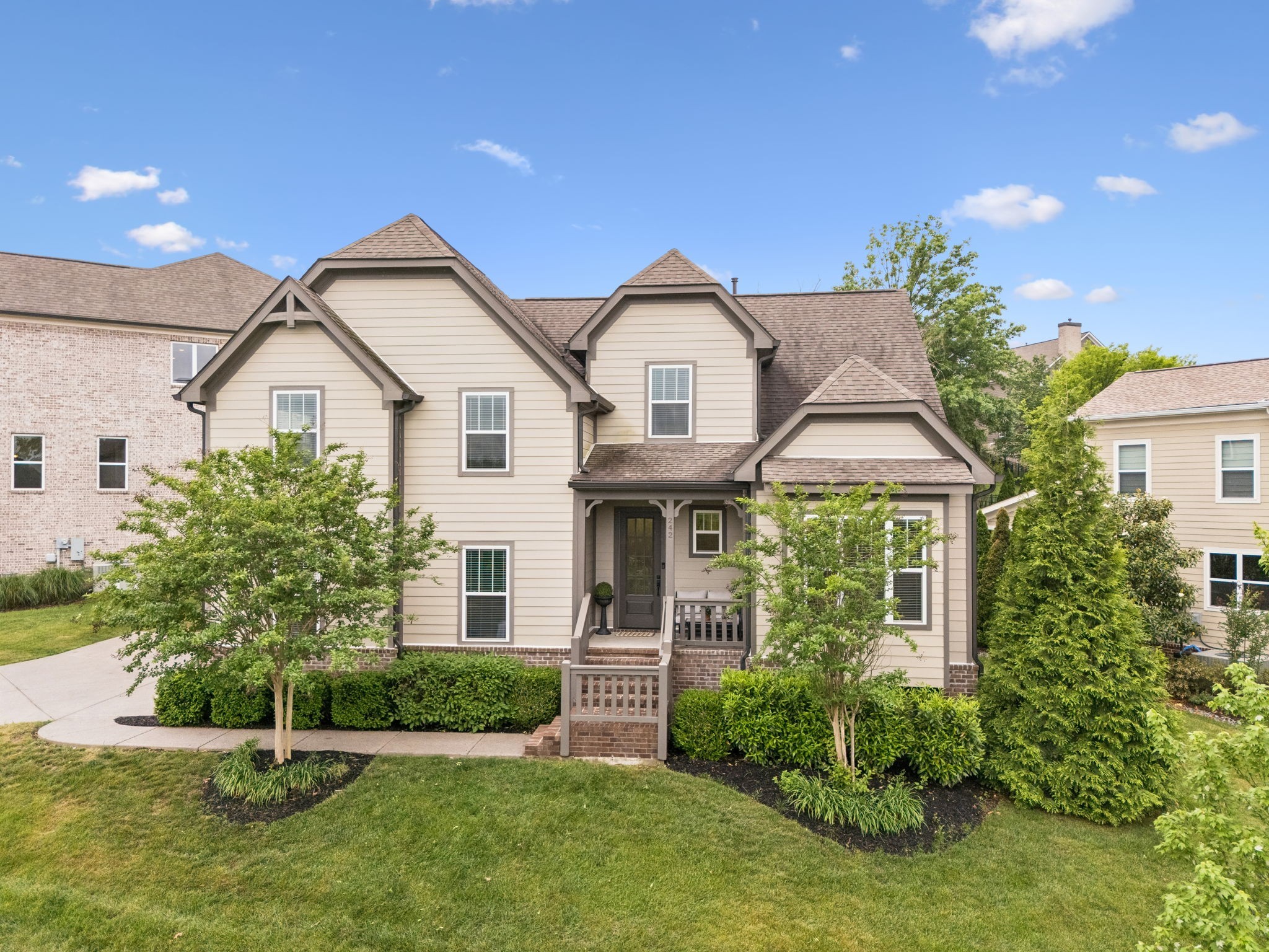 242 Rich Cir
