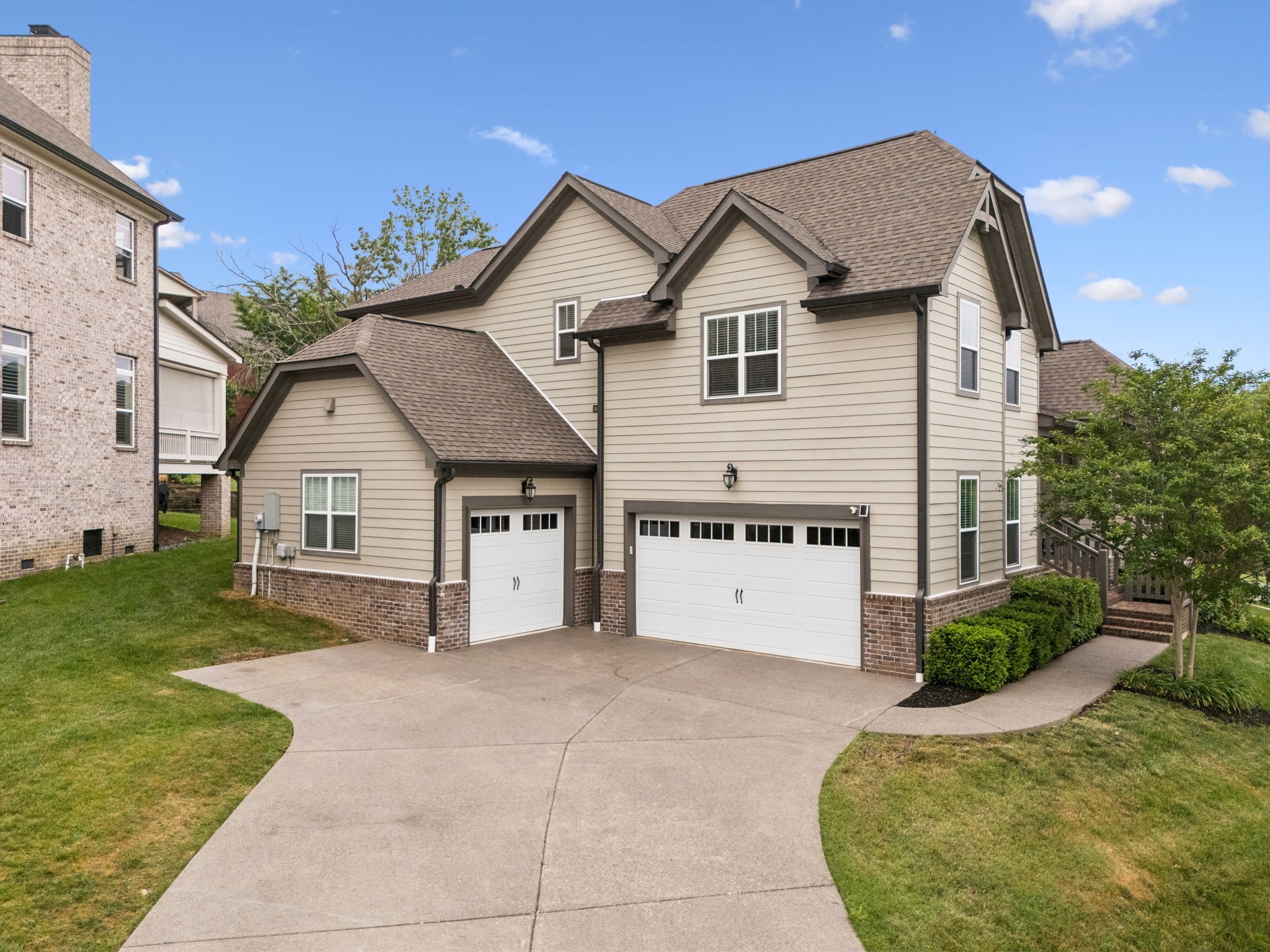 242 Rich Cir