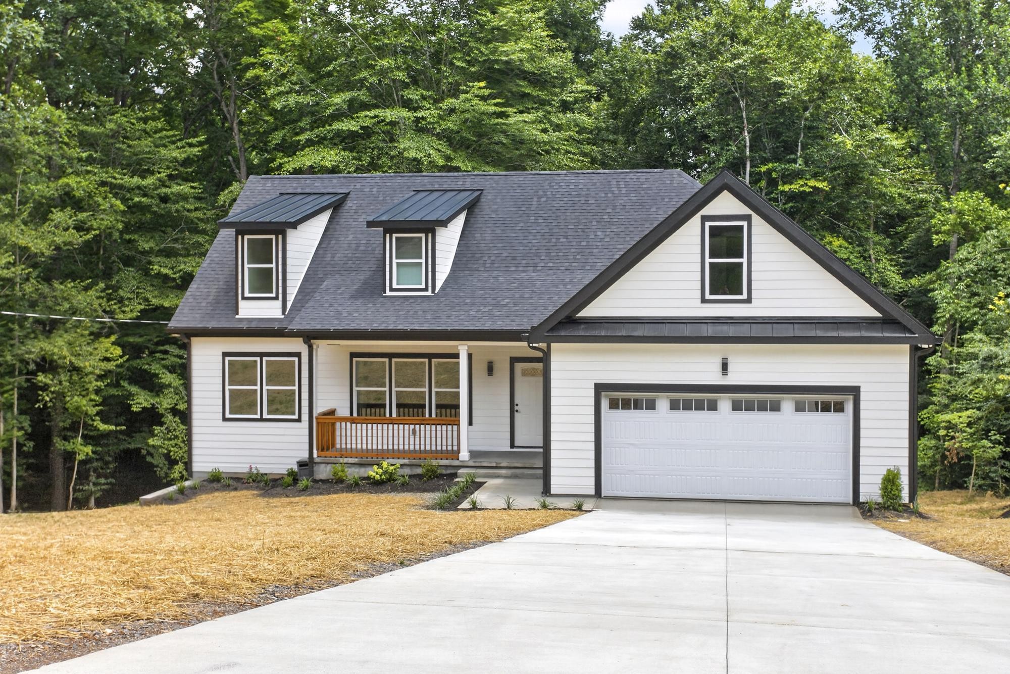 1007 Ballew Cir