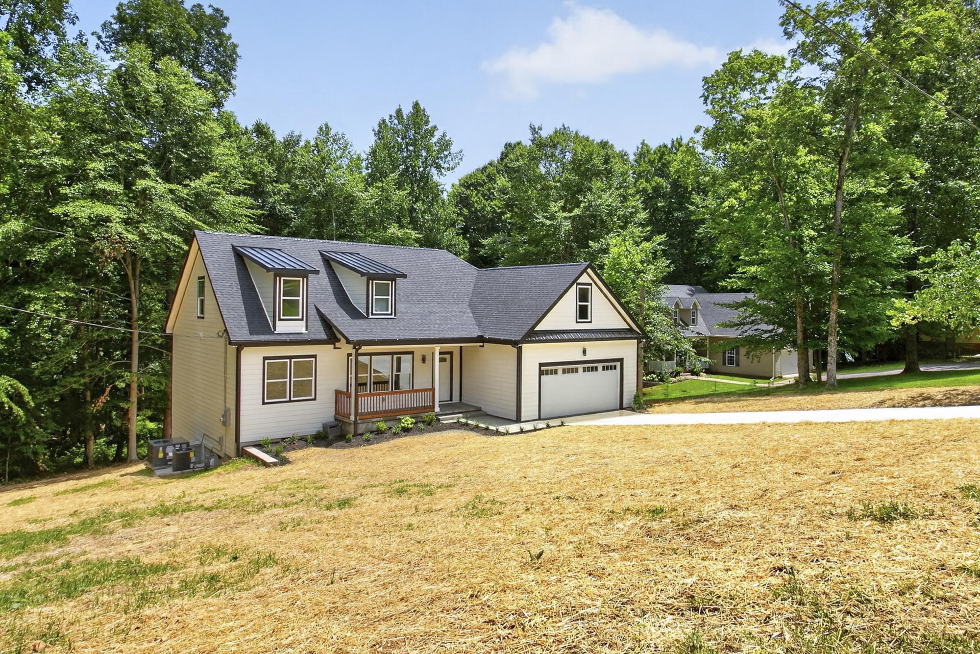 1007 Ballew Cir