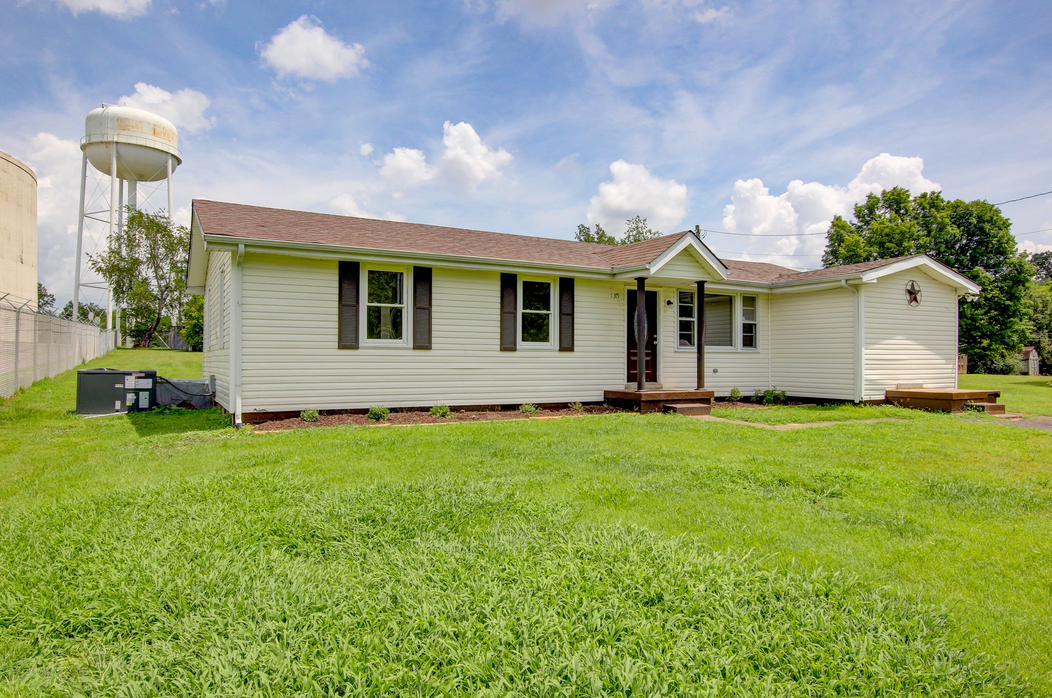 1375 Moss Rd