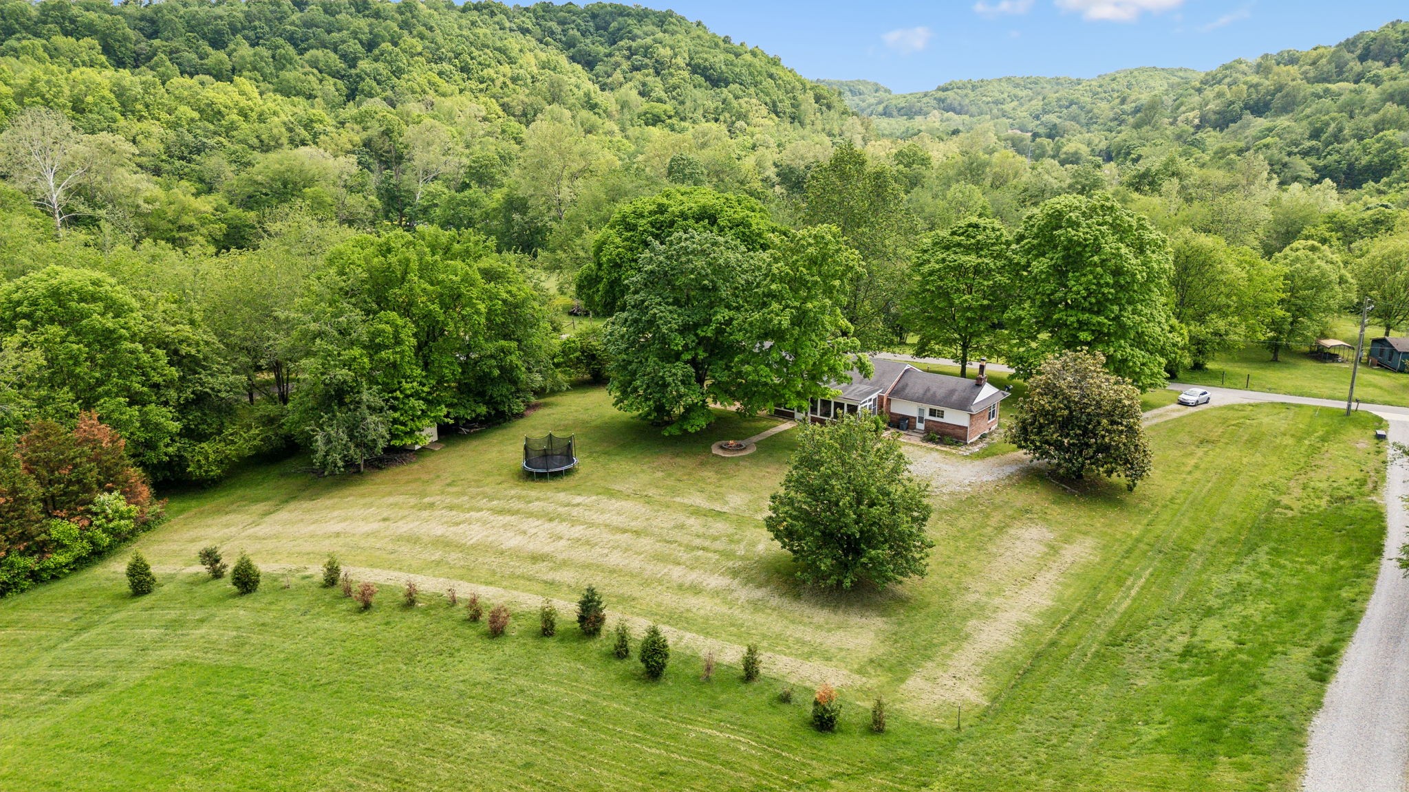 1155 Ridge Hill Rd