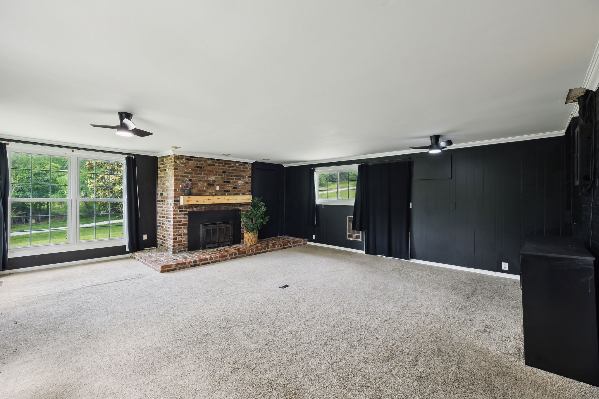 1155 Ridge Hill Rd