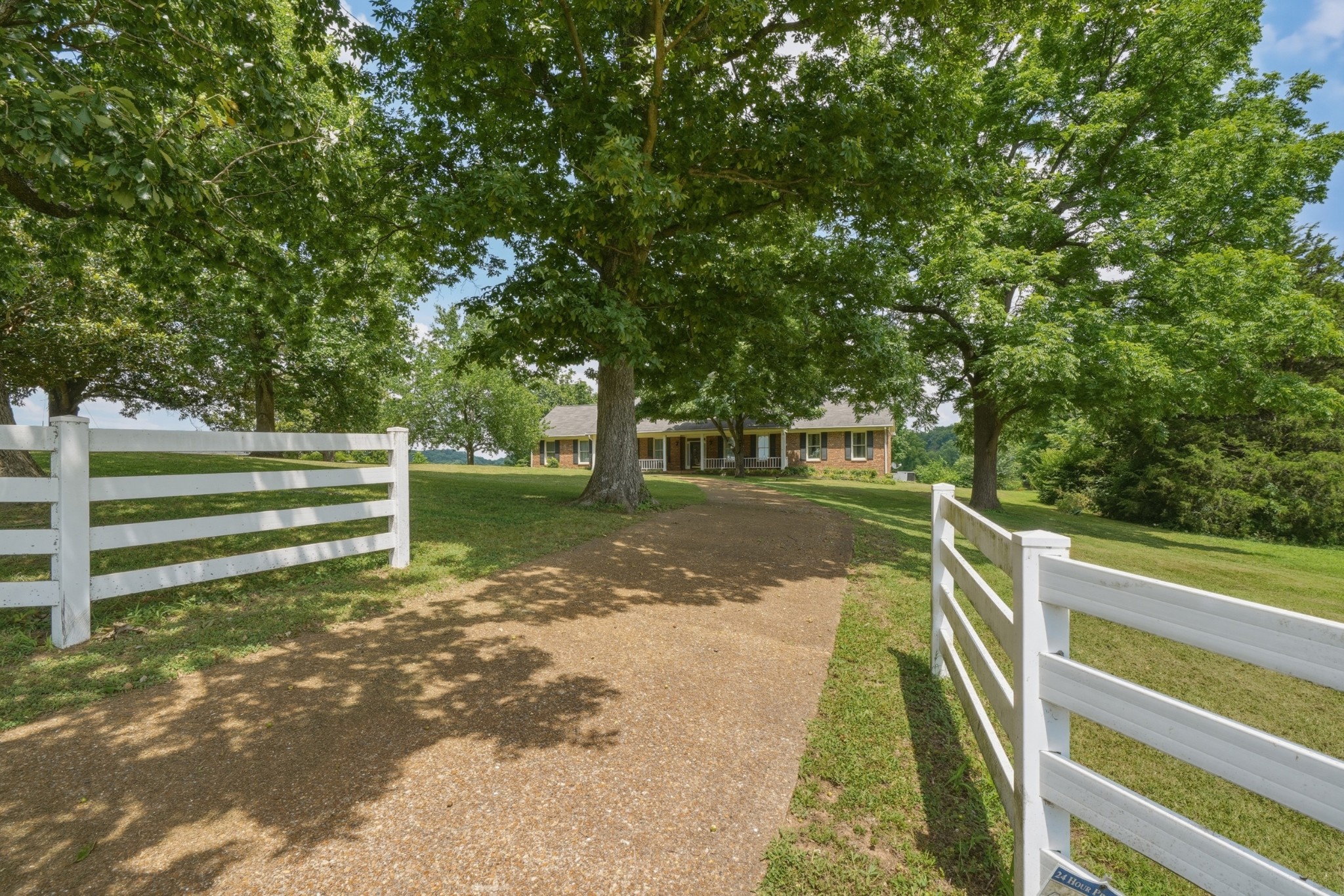 4442 Pratt Ln