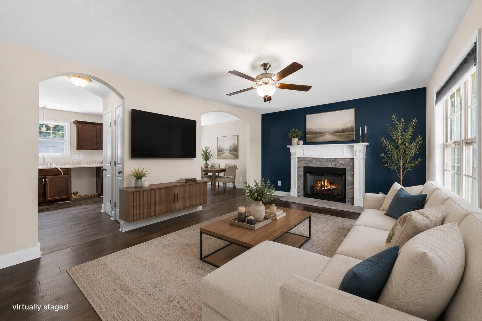 454 N Magnolia Dr