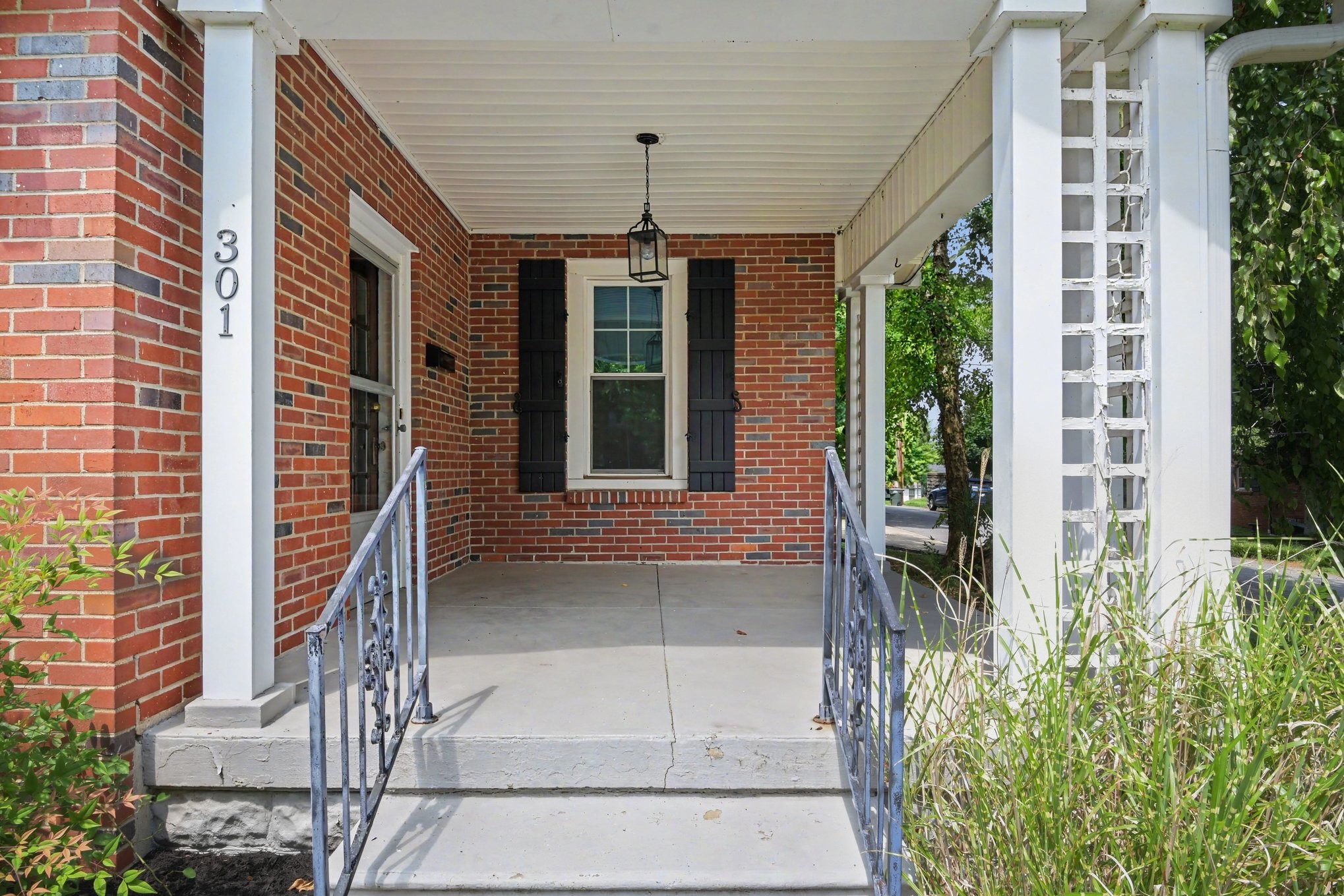 301 Garner St