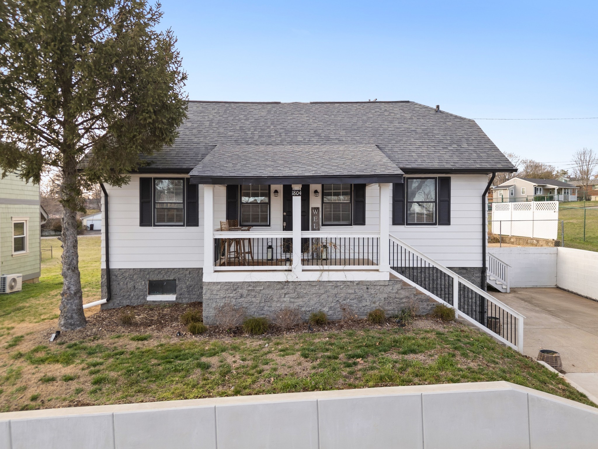 1804 Riverside Rd
