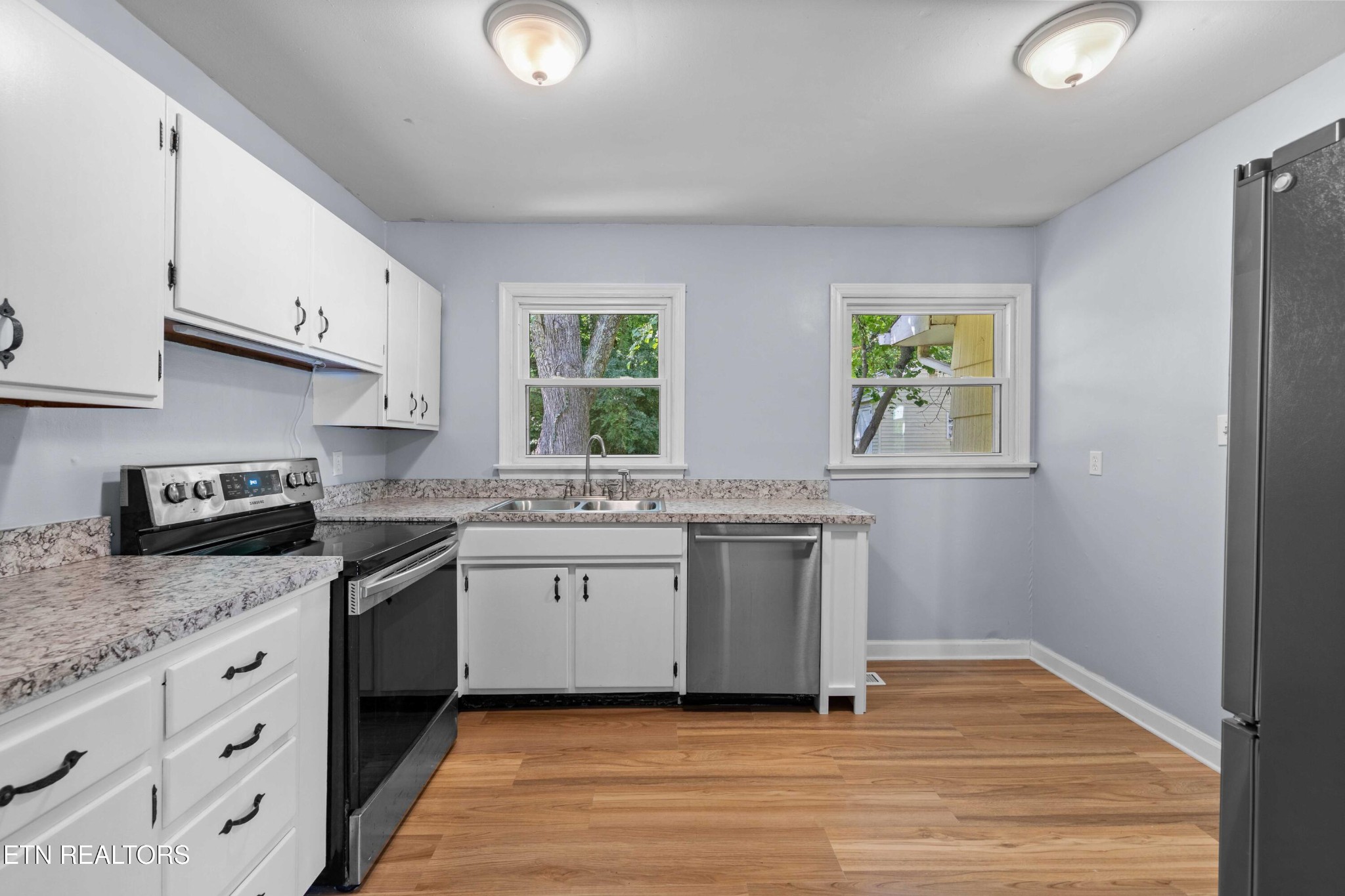 2001 Nandina Drive