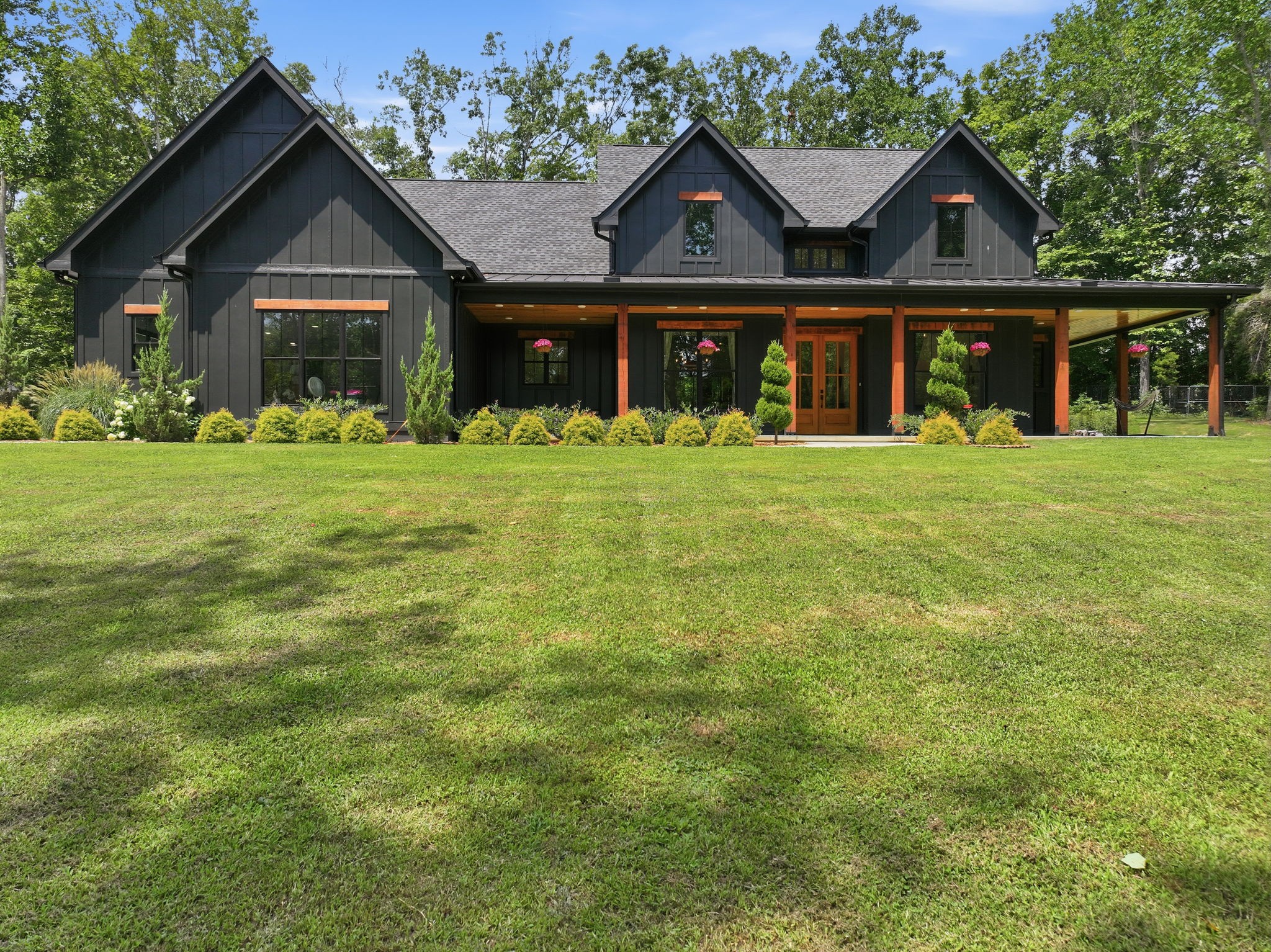 7451 Sleepy Hollow Rd