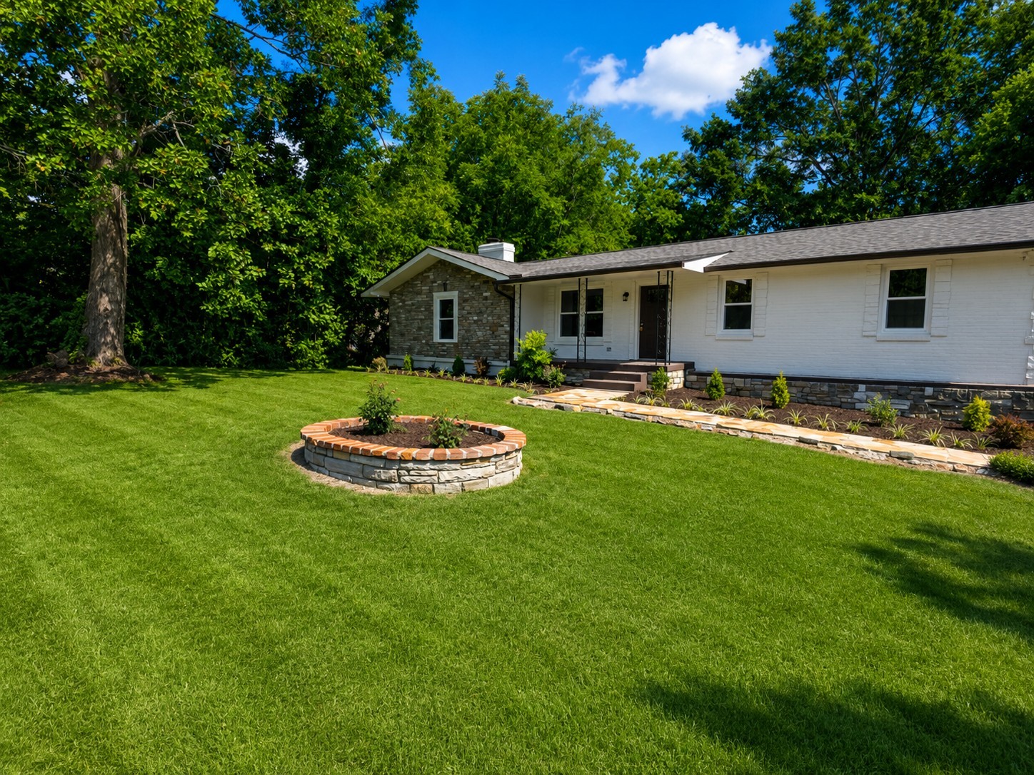 108 Hickory Hills Dr