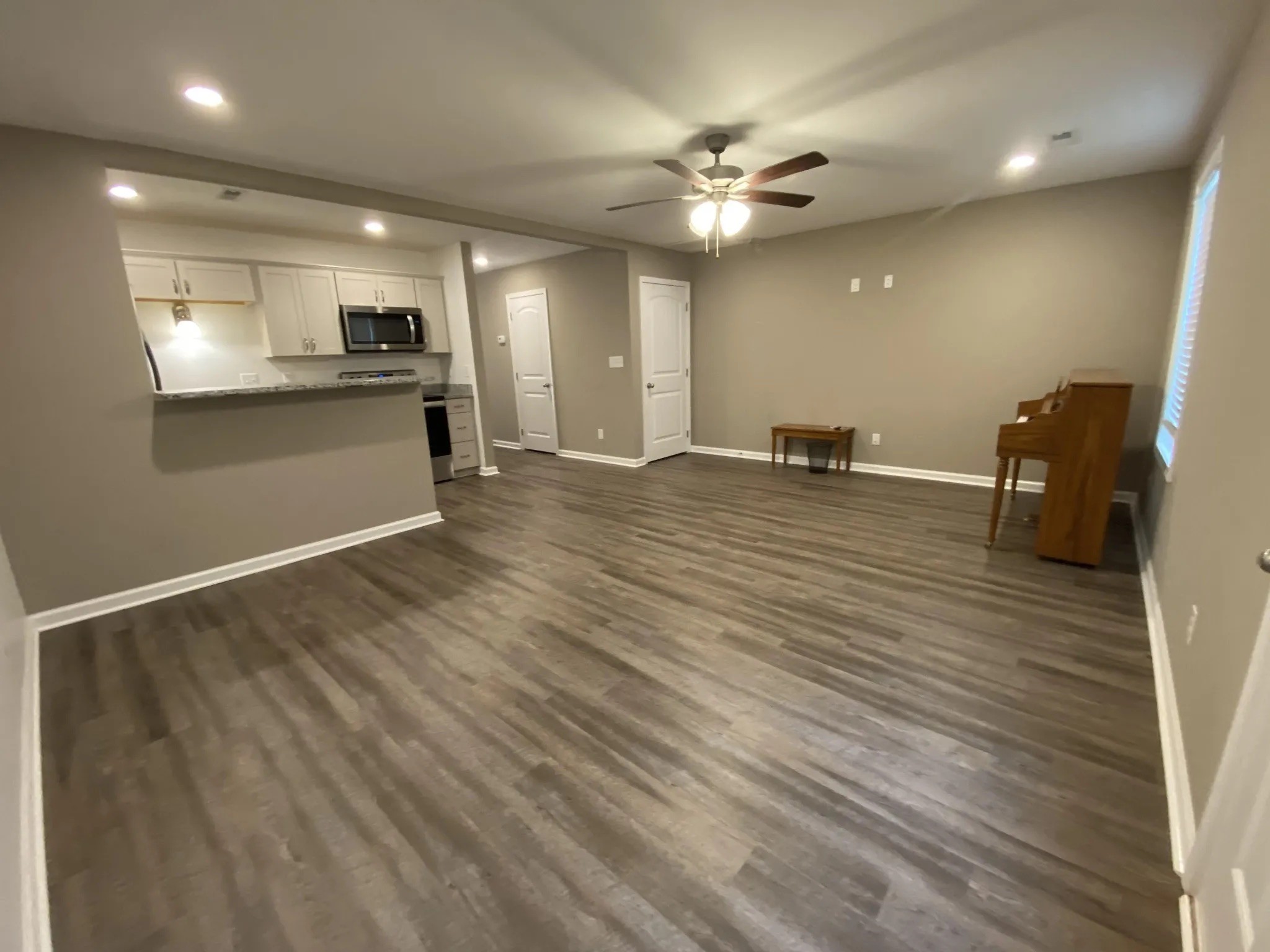 135 Country Ln