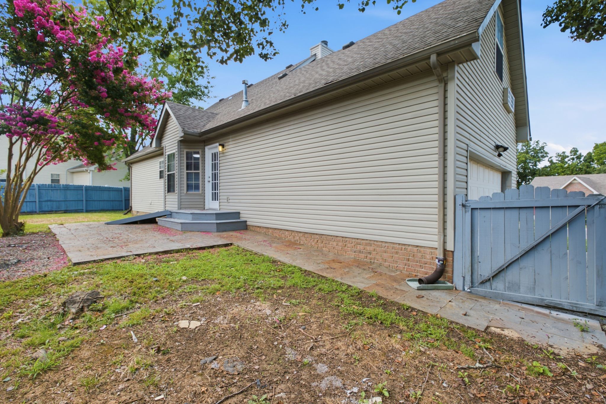 109 Homestead Pl