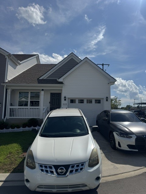 628 Hamilton Crossings