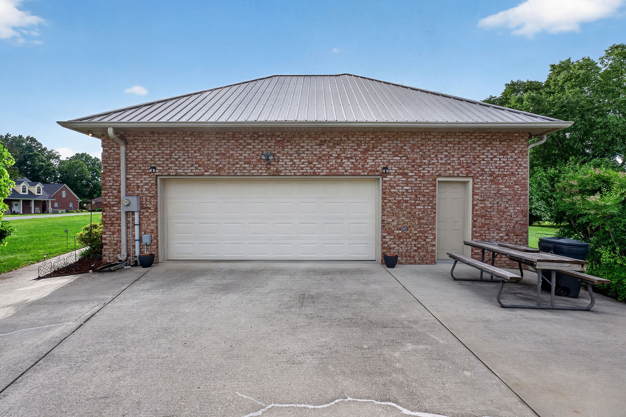 271 Hearthstone Dr
