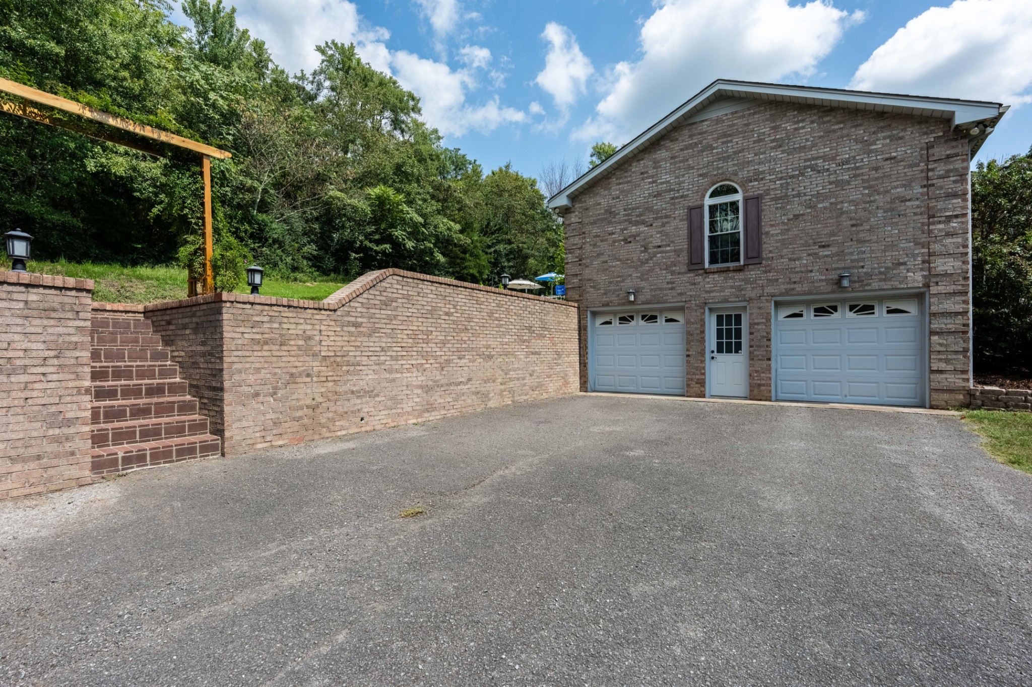 3720 Long Hollow Pike