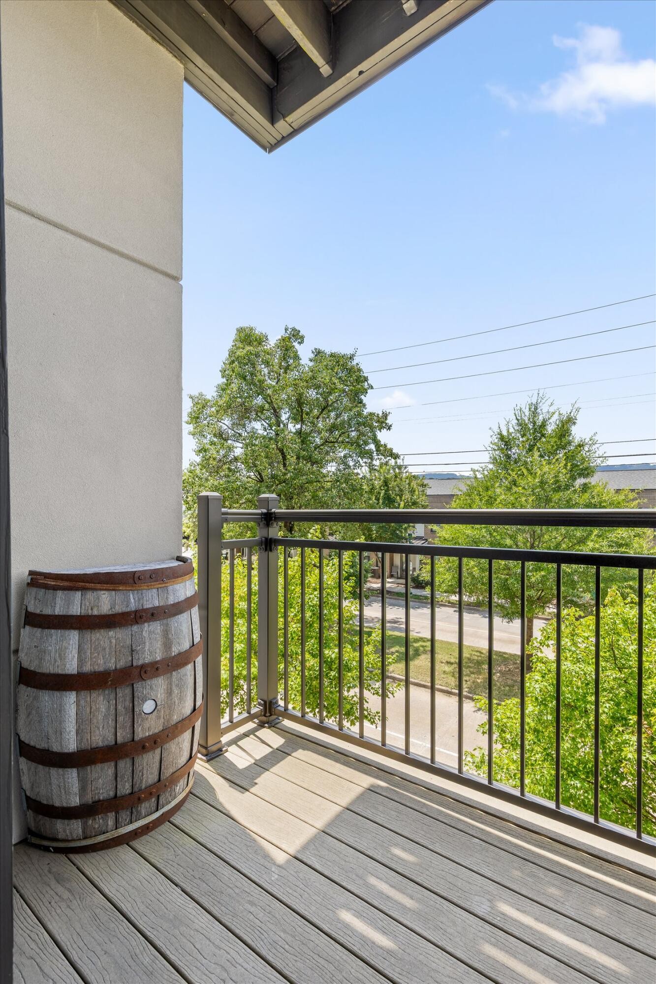 782 Riverfront Parkway