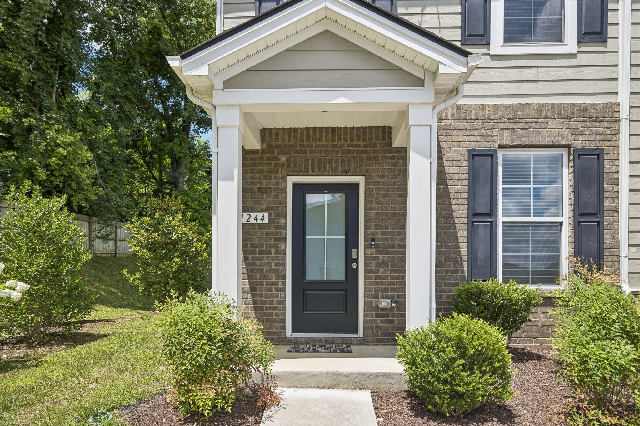 1244 Mason Dl
