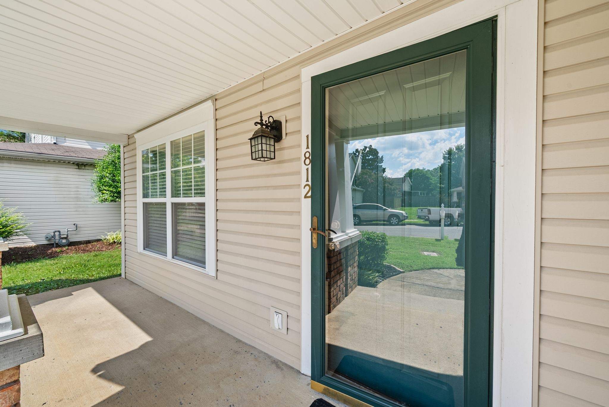 1812 Brookmeadow Ln