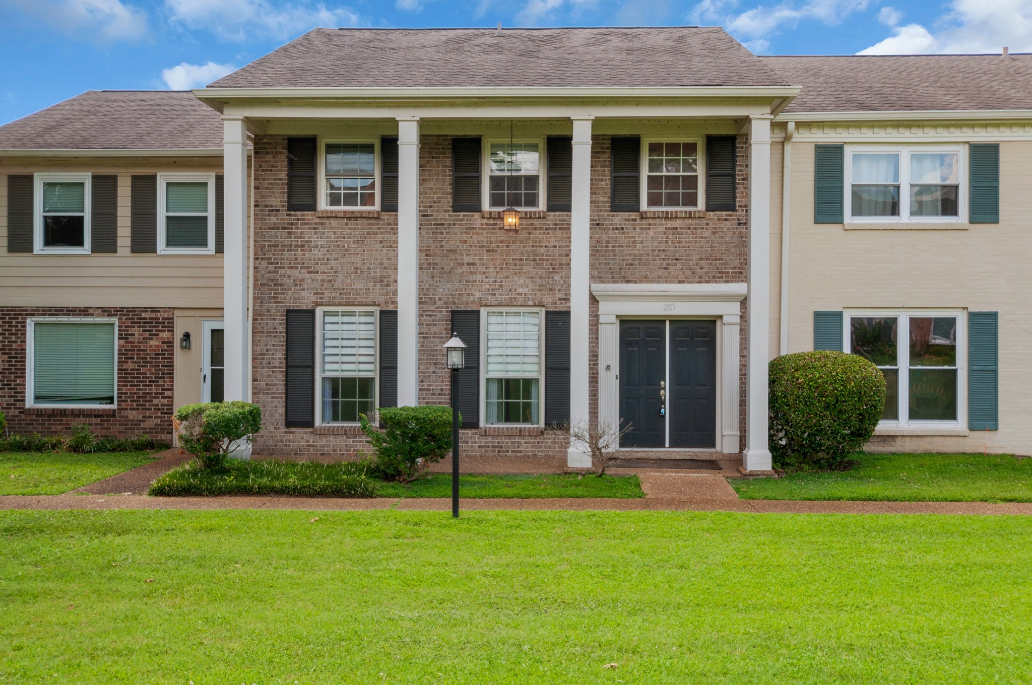 207 Plantation Ct