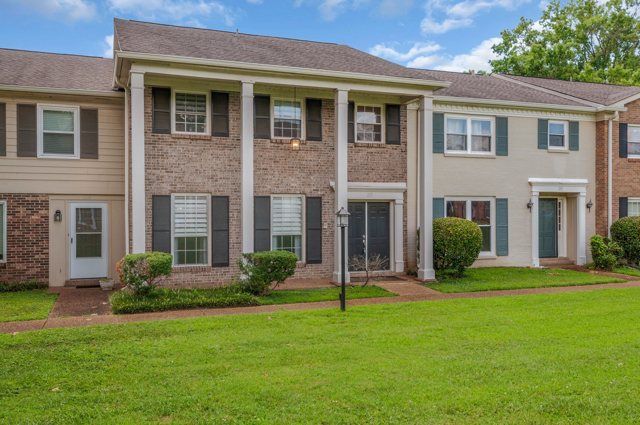 207 Plantation Ct