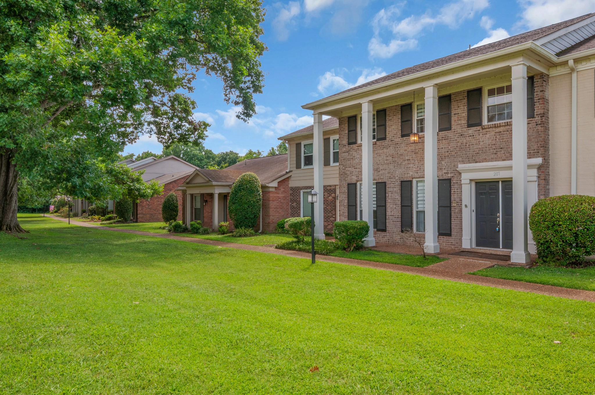 207 Plantation Ct