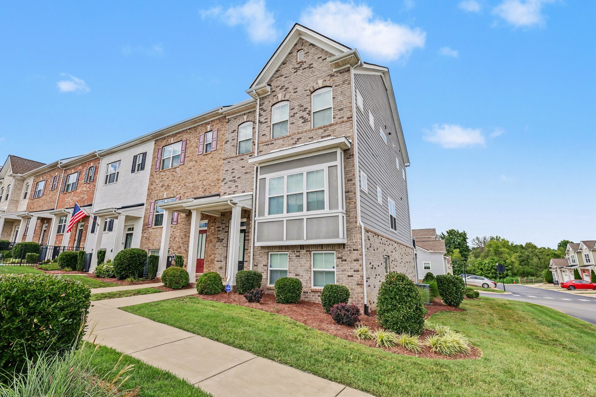 296 Kinsale Dr