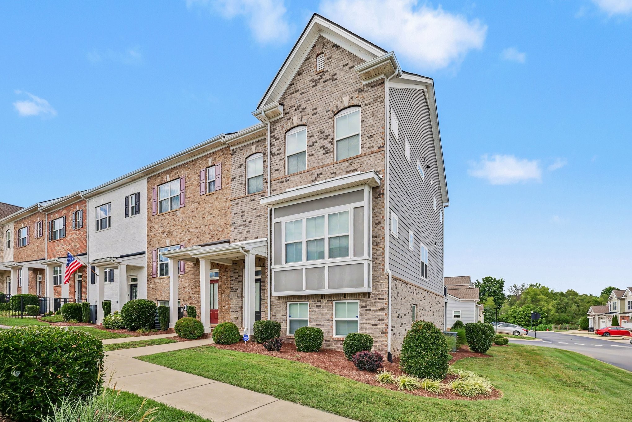 296 Kinsale Dr