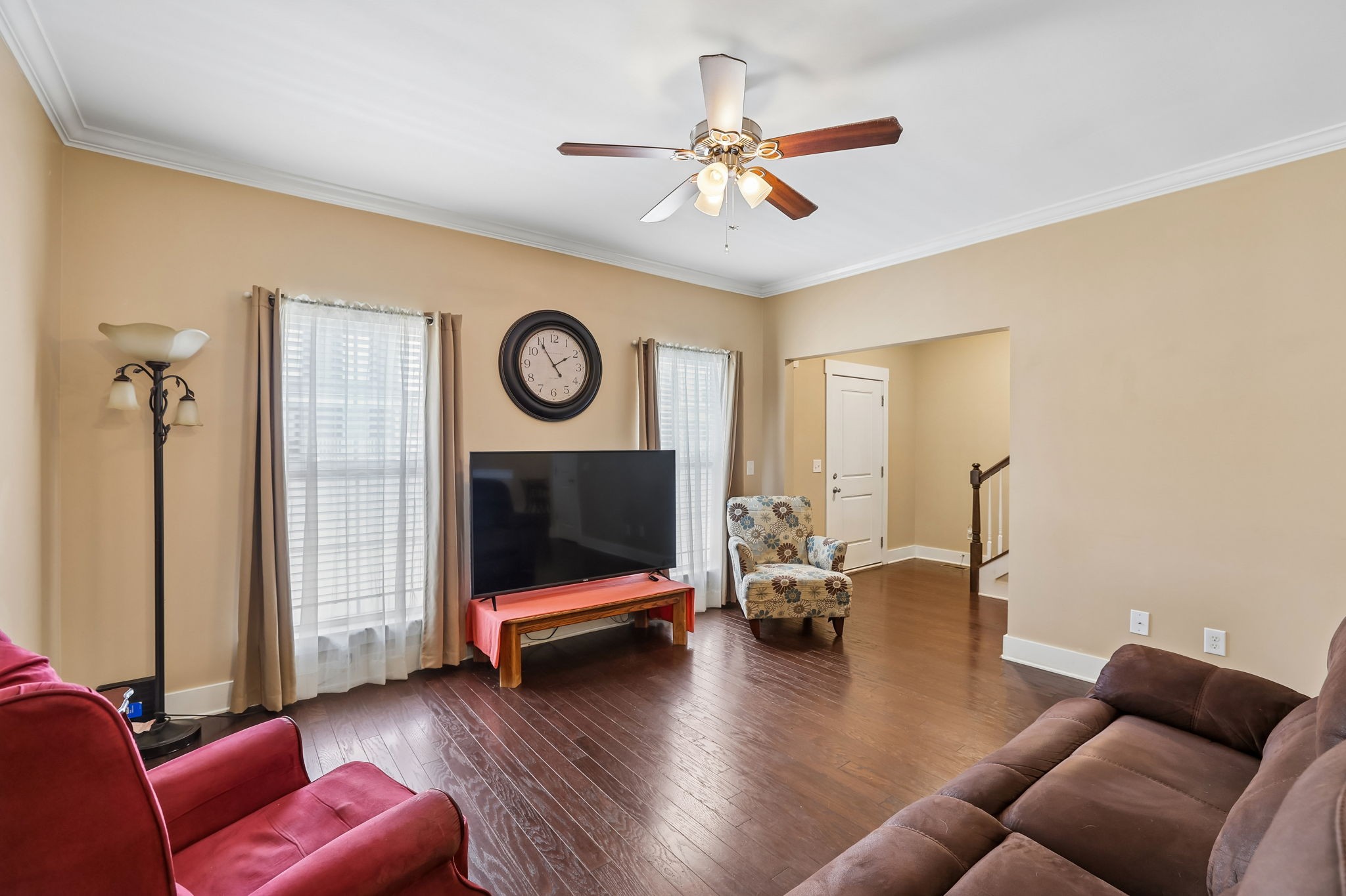 105 St Charles Pl