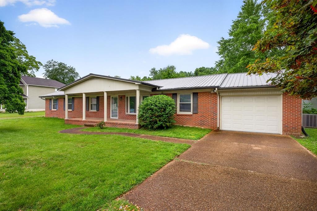 1115 Patrick St