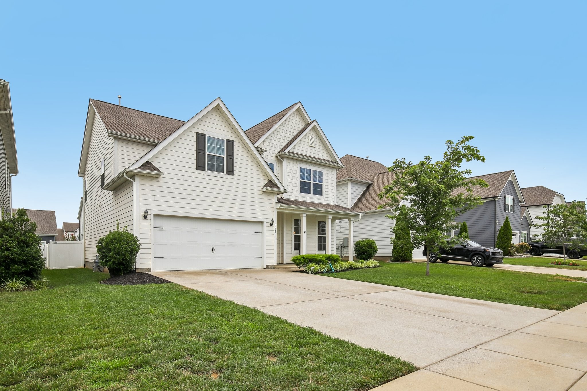5627 Heirloom Dr