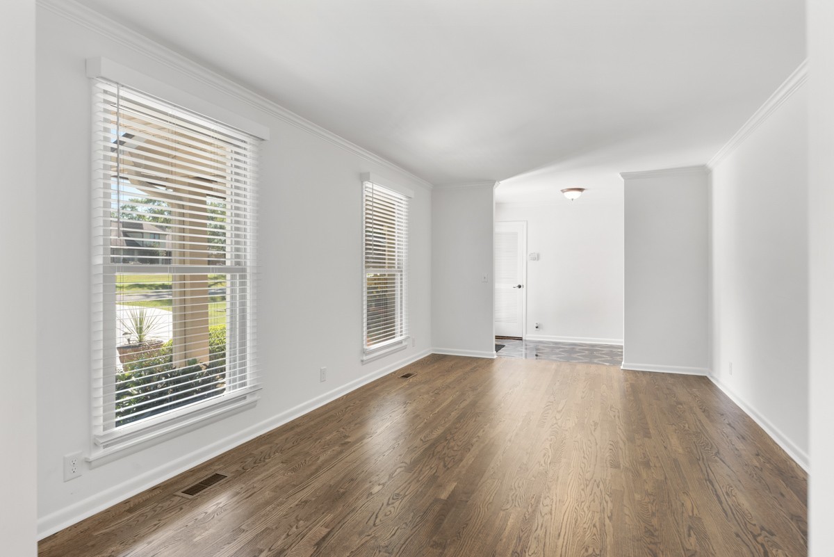 318 W Lee Etta Dr