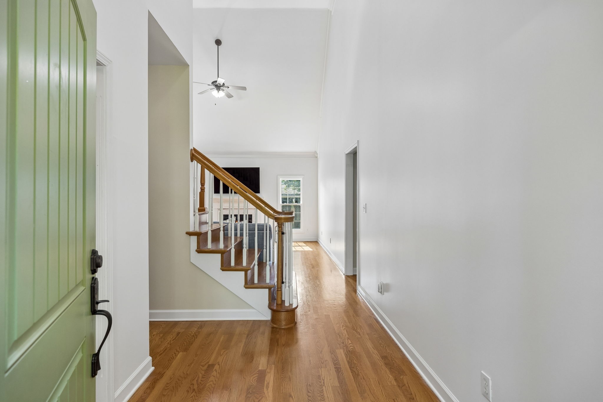 3016 Harrah Dr