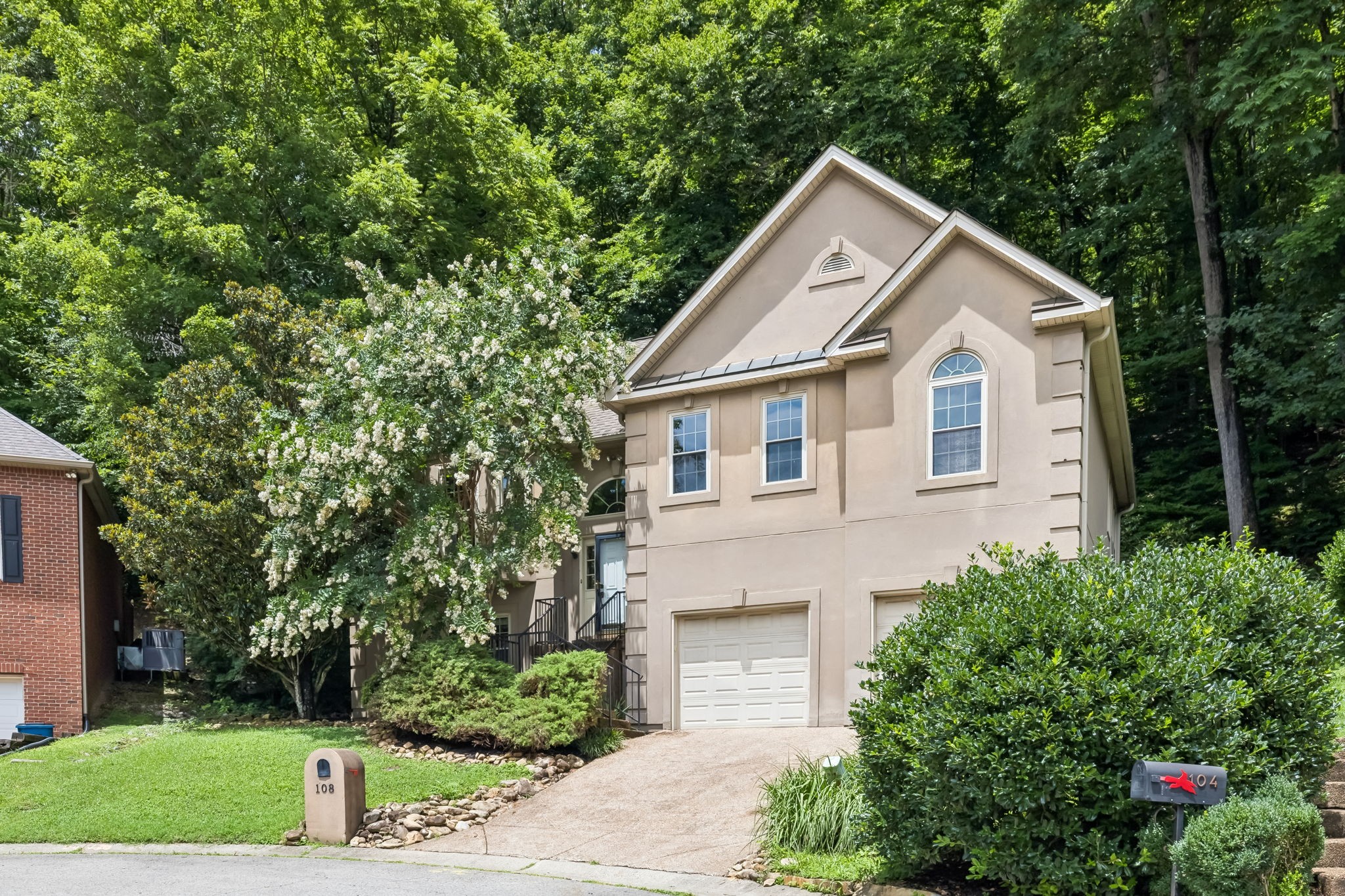 108 Glenway Ct