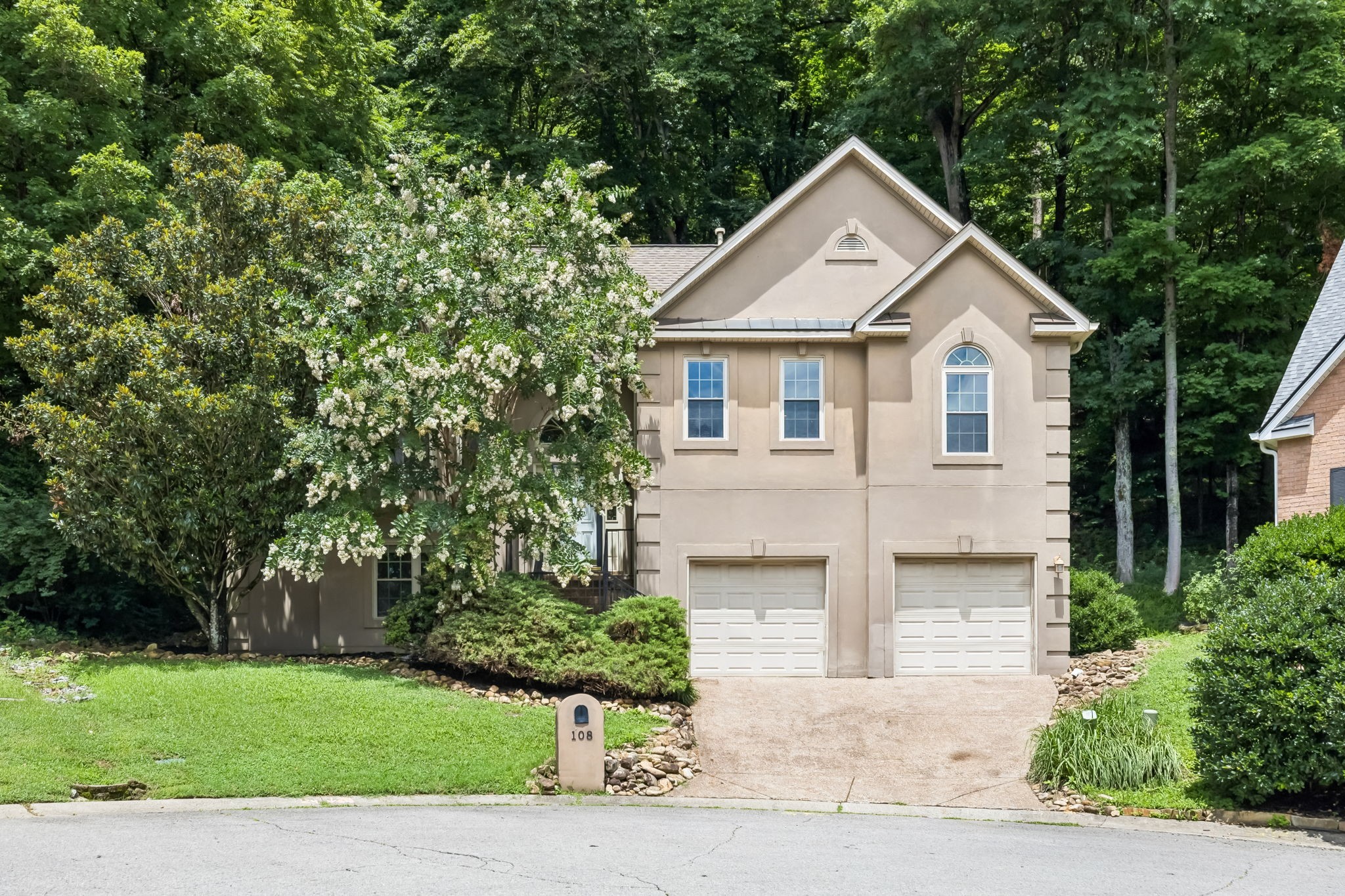 108 Glenway Ct