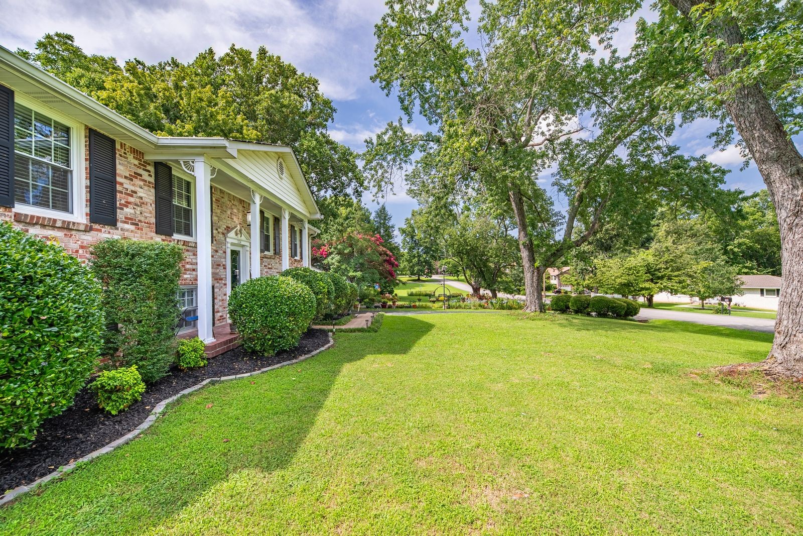 104 Hemingway Dr