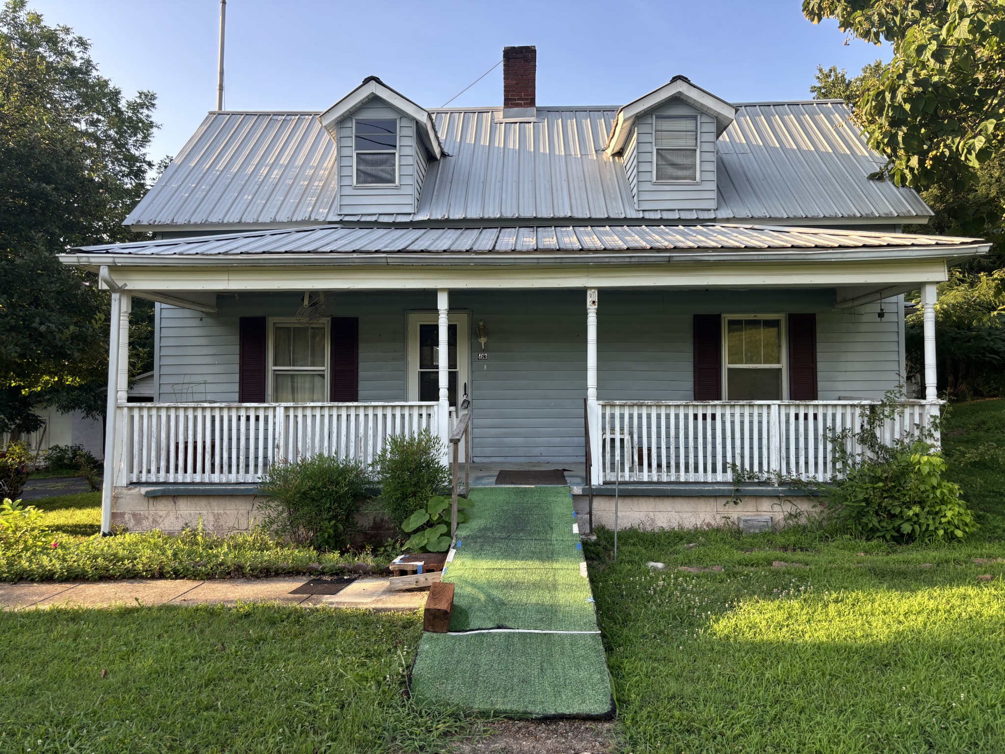 463 E Illinois Ave