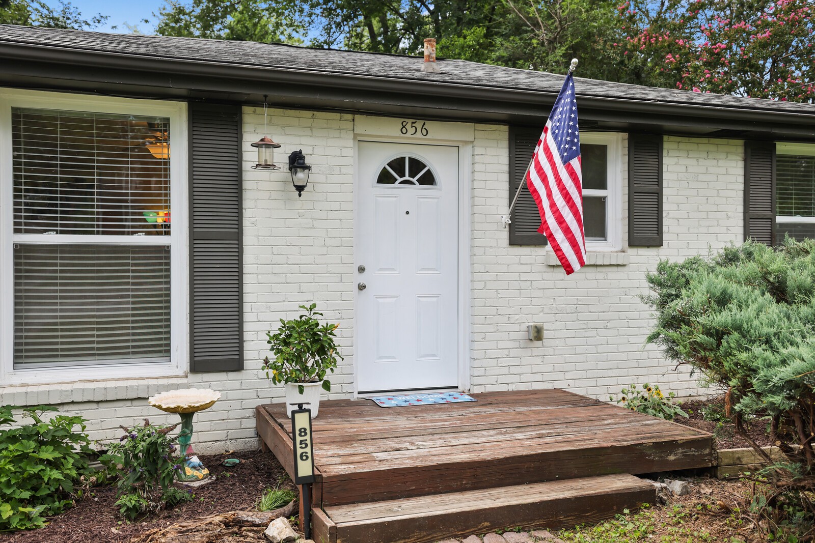 856 Gallavista Ave