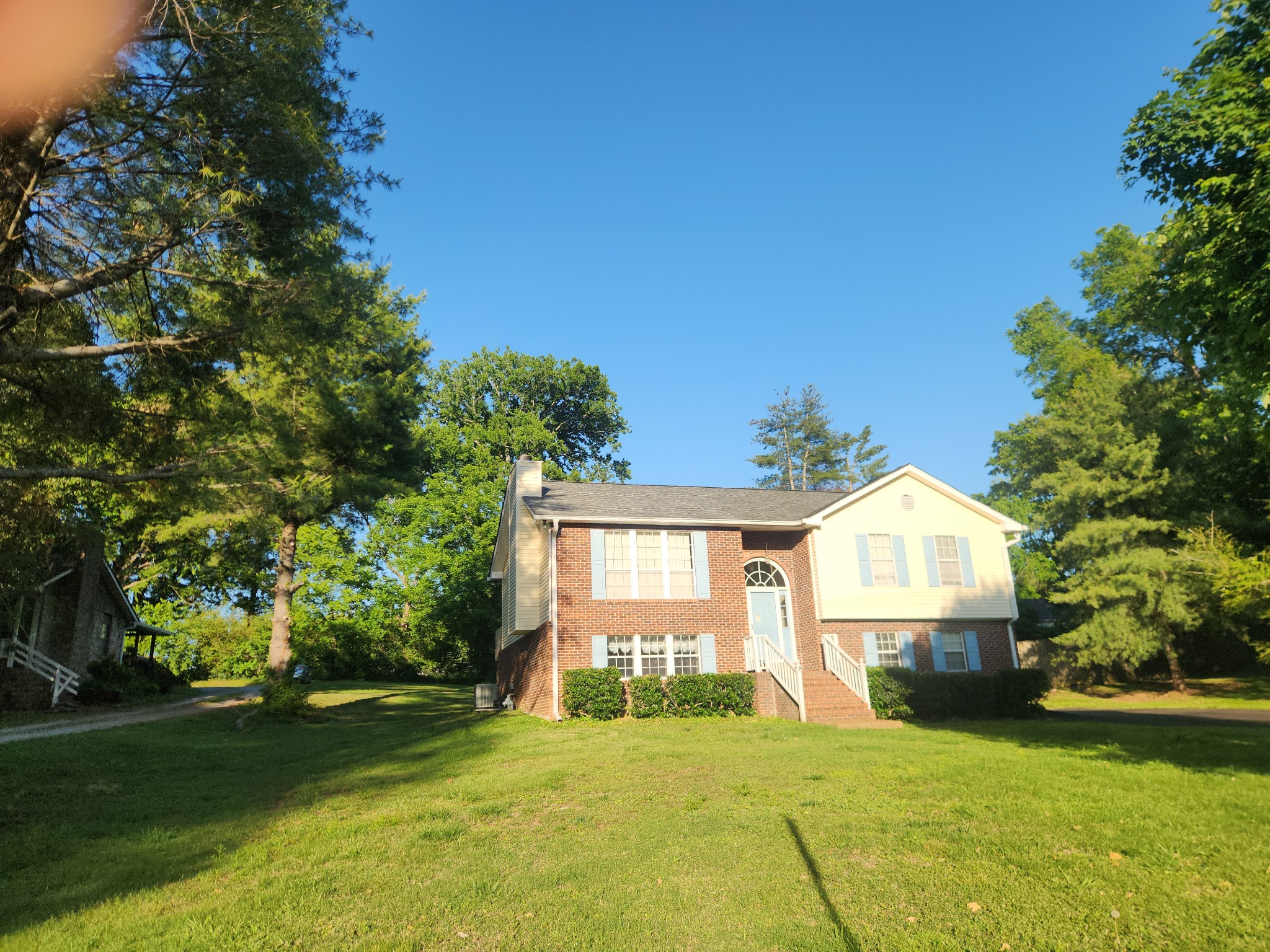 951 Belvedere Dr