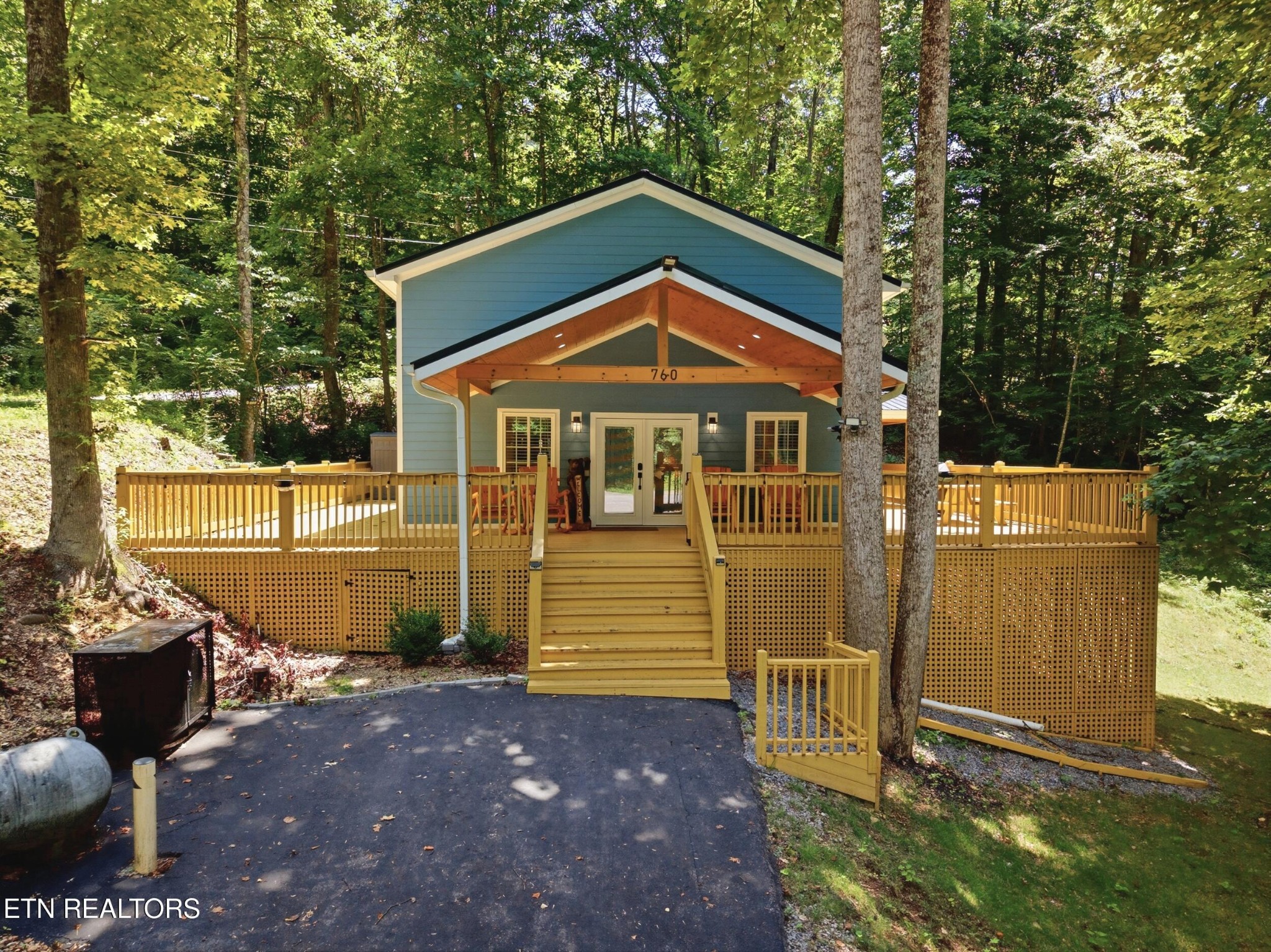 760 Boone Acres Lane