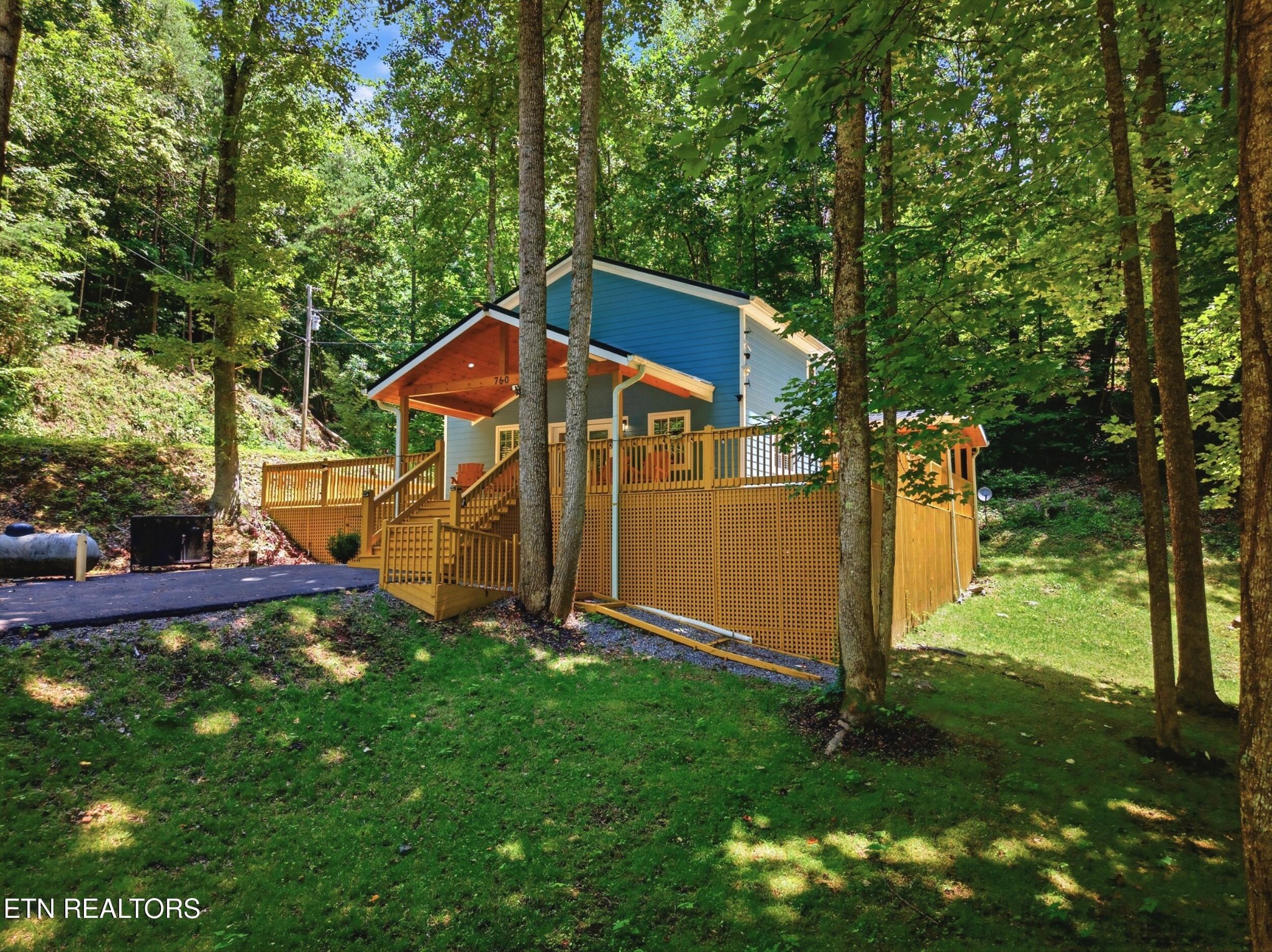 760 Boone Acres Lane