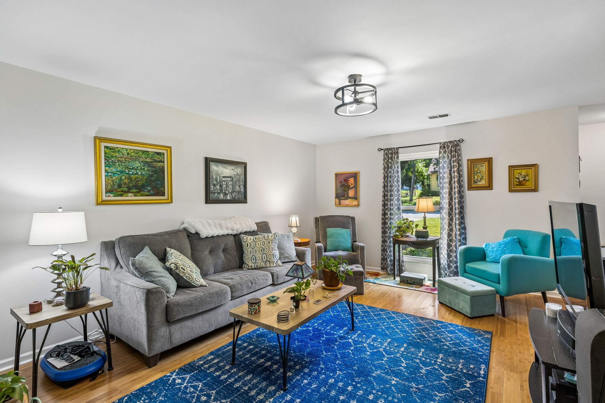 3555 Gondola Dr