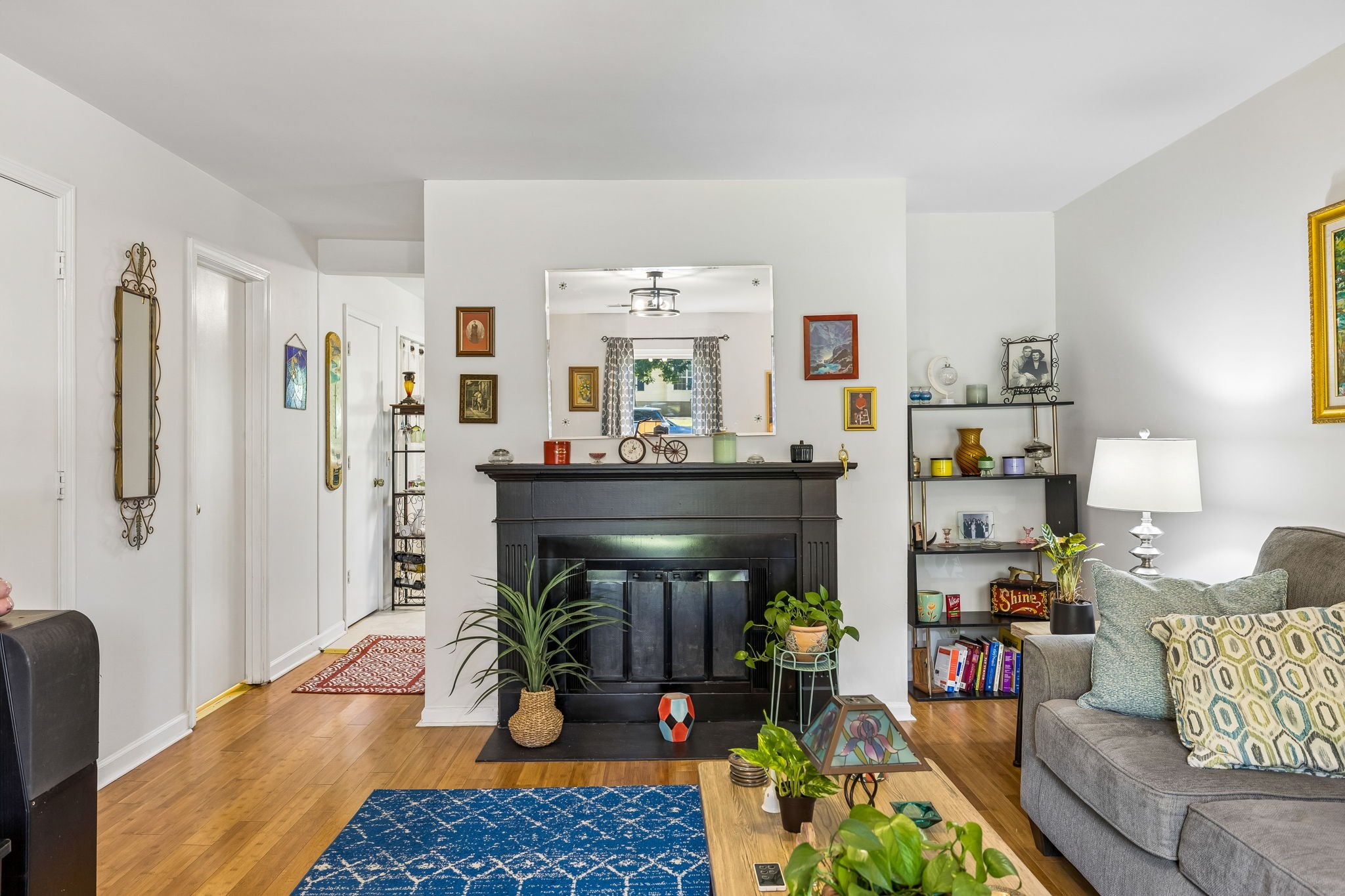 3555 Gondola Dr