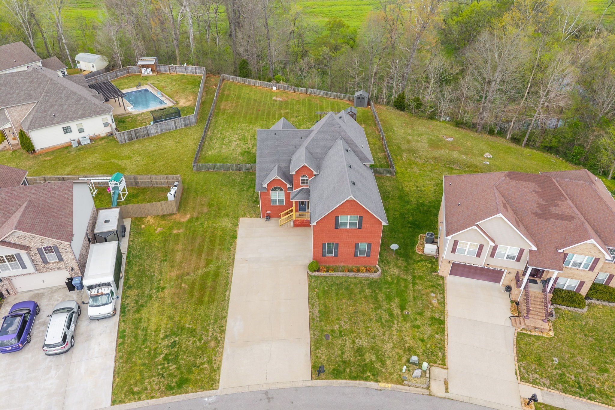 618 Winding Bluff Way