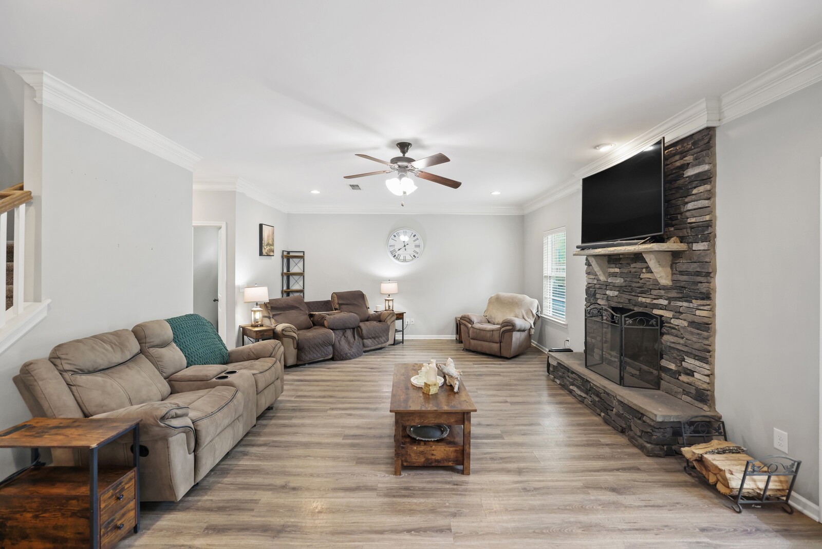 1028 Solomon Ln
